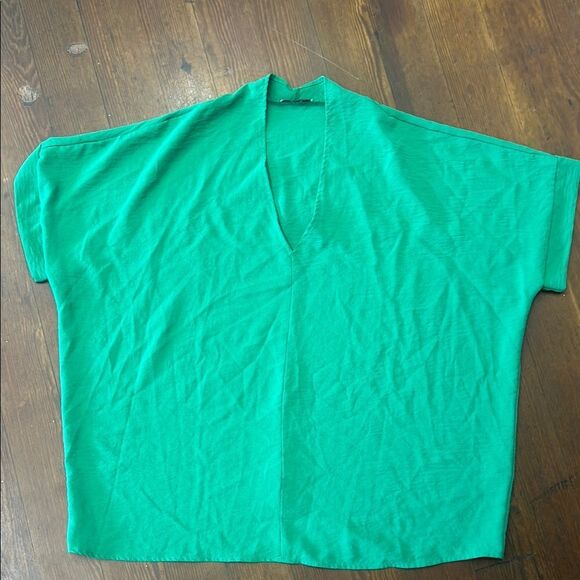 JODIFL Emerald Green Blouse - Picture 1 of 4